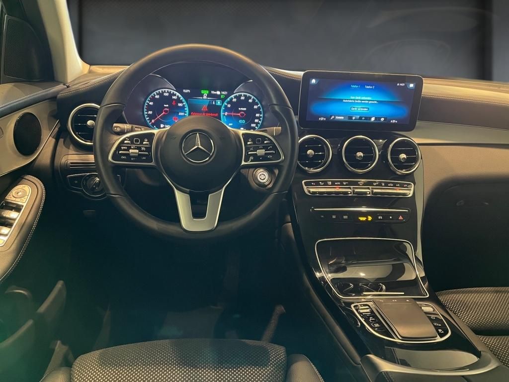 Mercedes-Benz GLC 300 2021