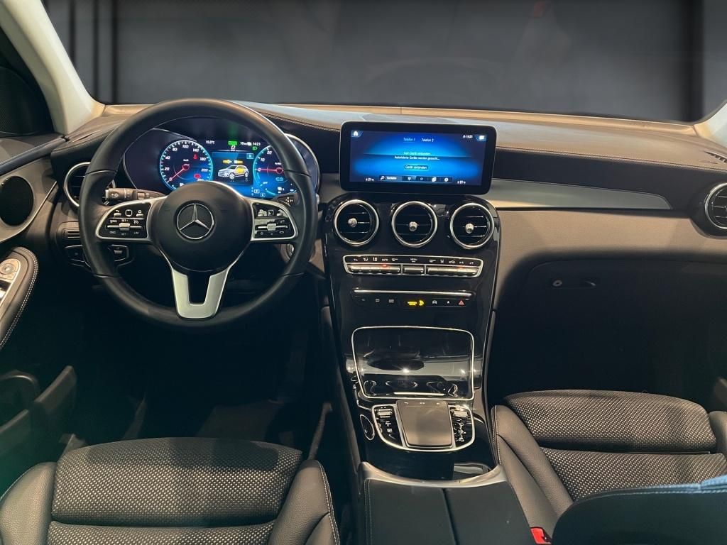 Mercedes-Benz GLC 300 2021