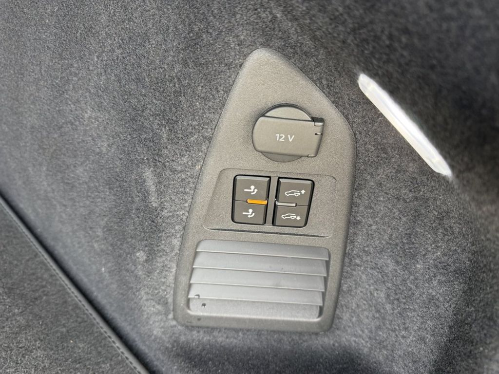 Volkswagen Touareg 2025