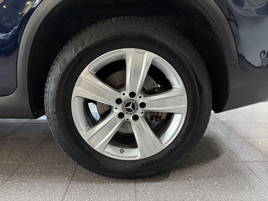 Mercedes-Benz GLC 300 2021