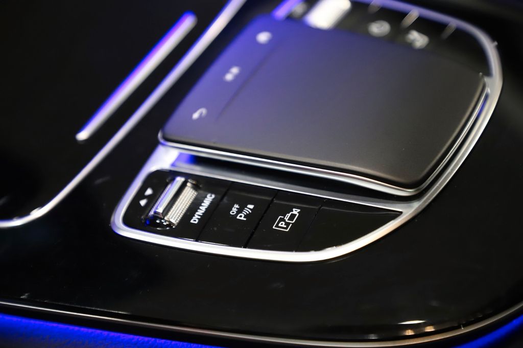 Mercedes-Benz E 300 2022