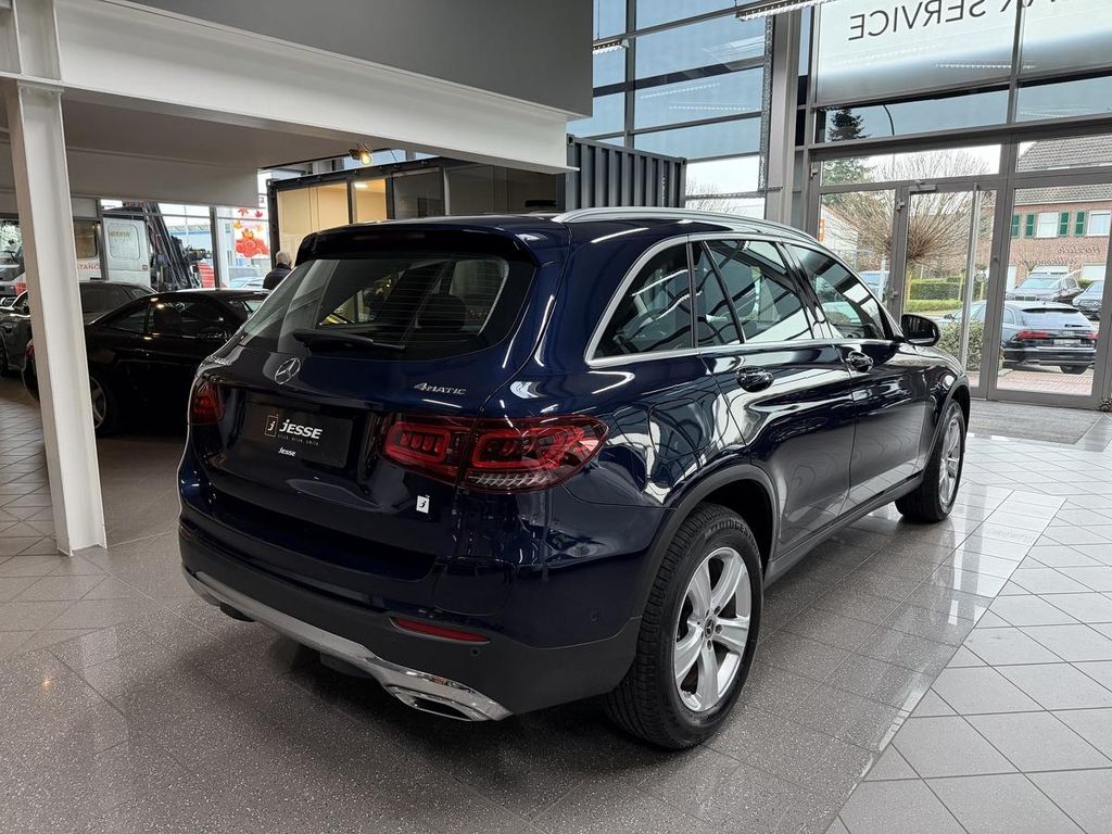 Mercedes-Benz GLC 300 2021