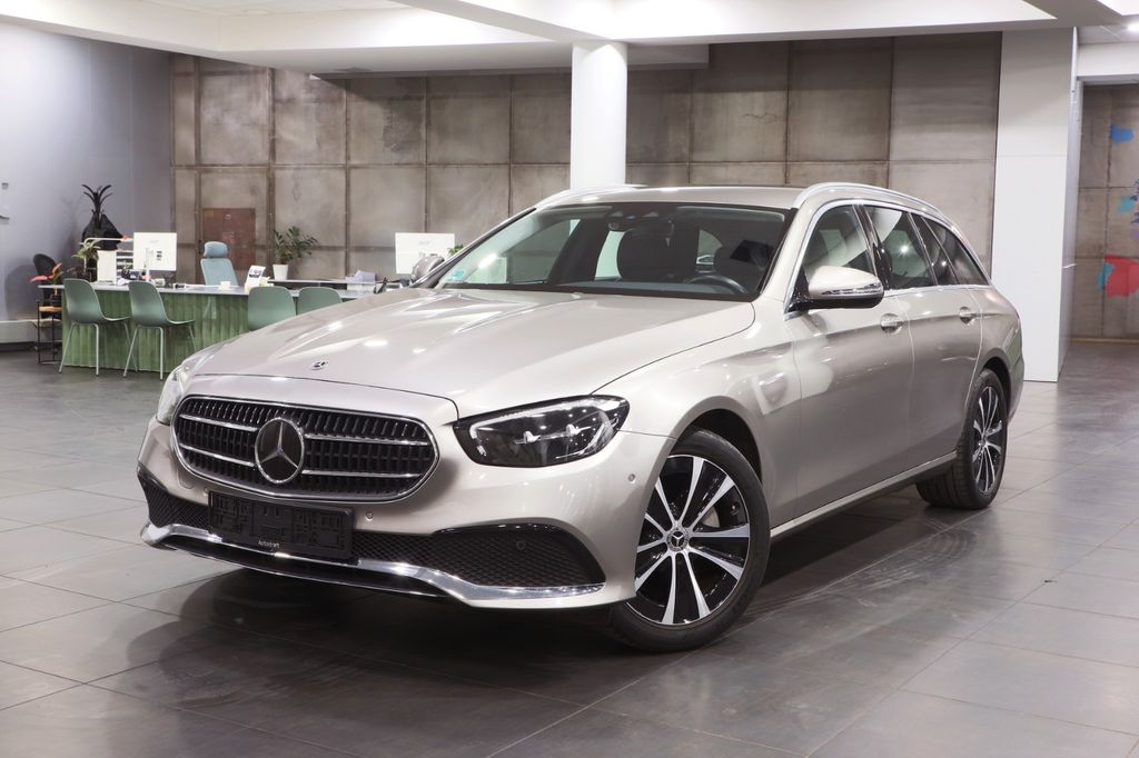 Mercedes-Benz E 300 2022