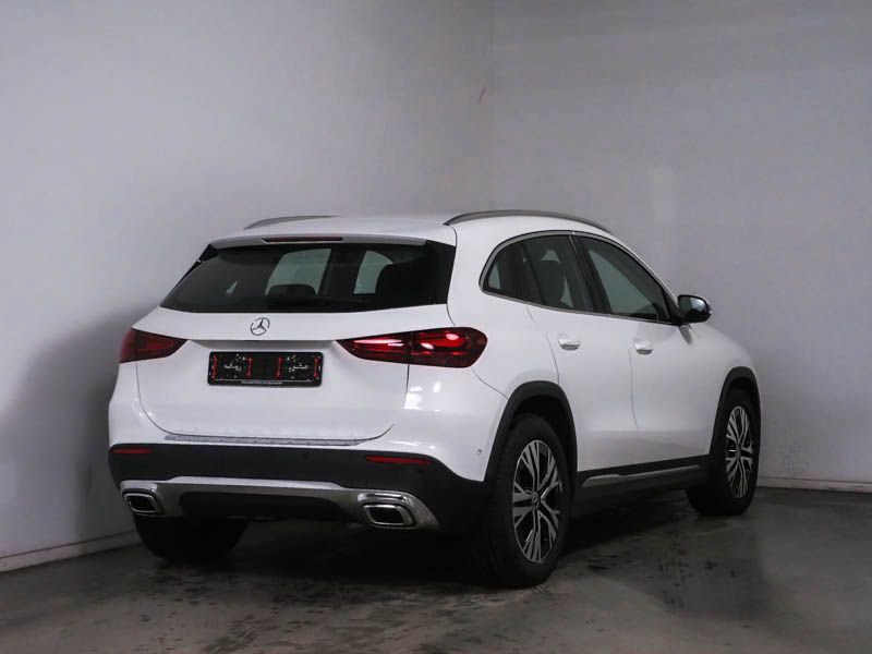 Mercedes-Benz GLA 200 2024