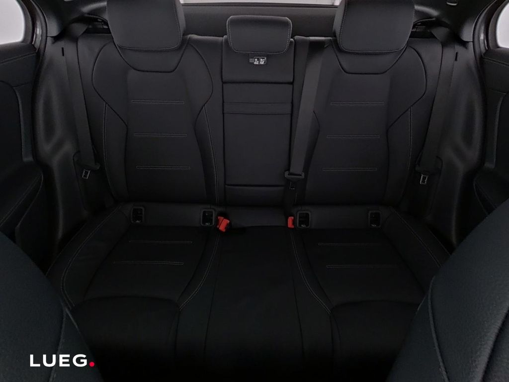 Mercedes-Benz A 220 2024