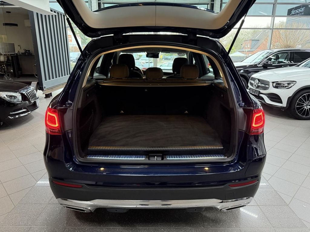 Mercedes-Benz GLC 300 2021