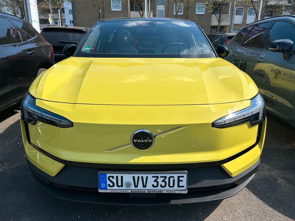 Volvo EX30 2025