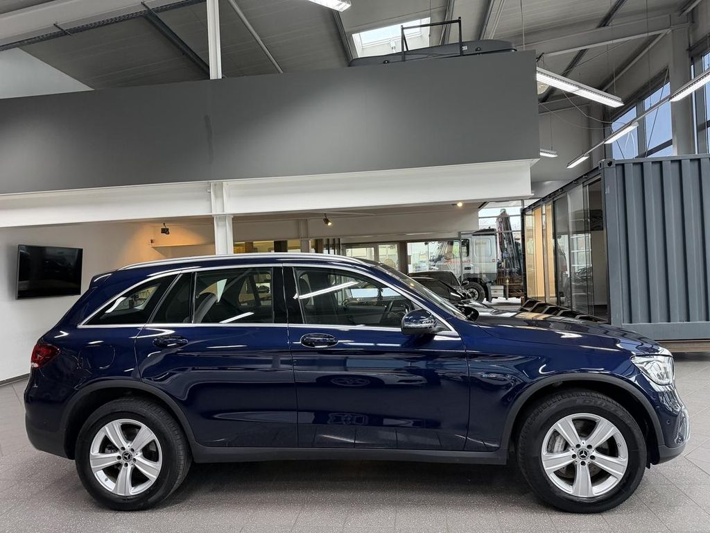 Mercedes-Benz GLC 300 2021