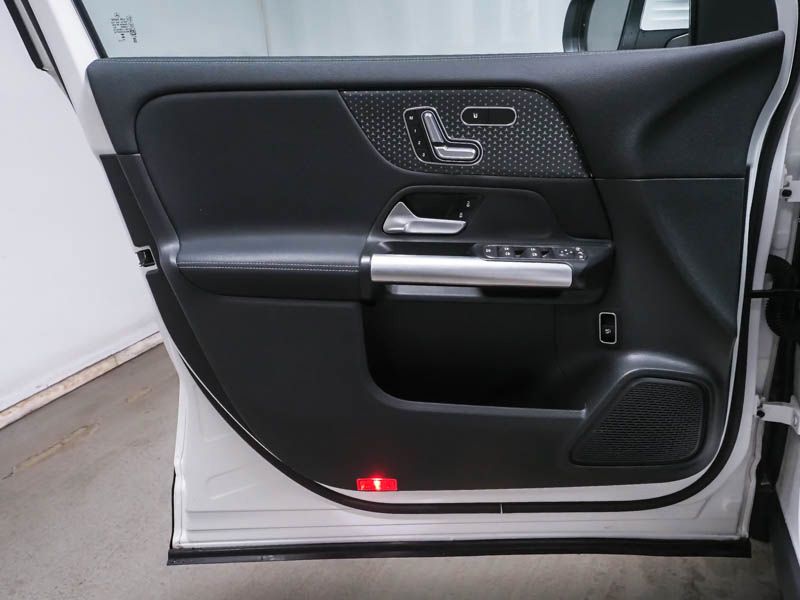 Mercedes-Benz GLA 200 2024