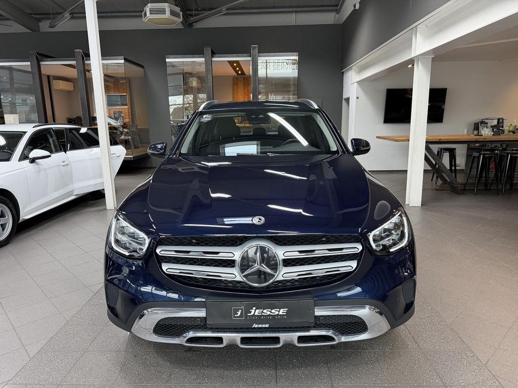 Mercedes-Benz GLC 300 2021