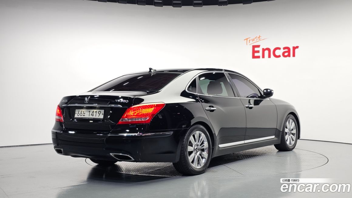 Hyundai Equus 2012