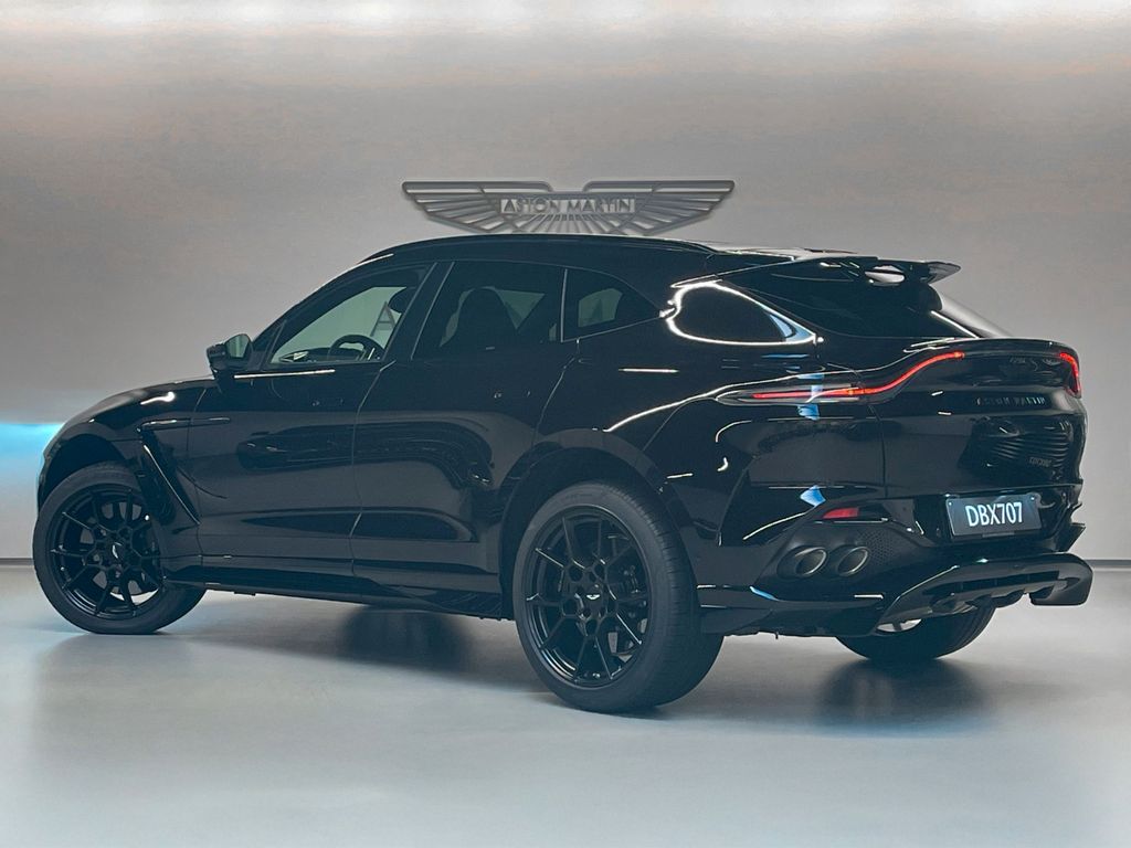 Aston Martin DBX