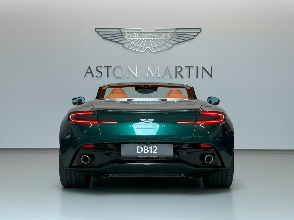 Aston Martin DB12