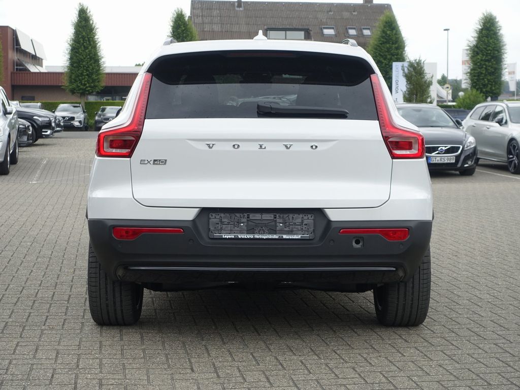 Volvo EX40 2025