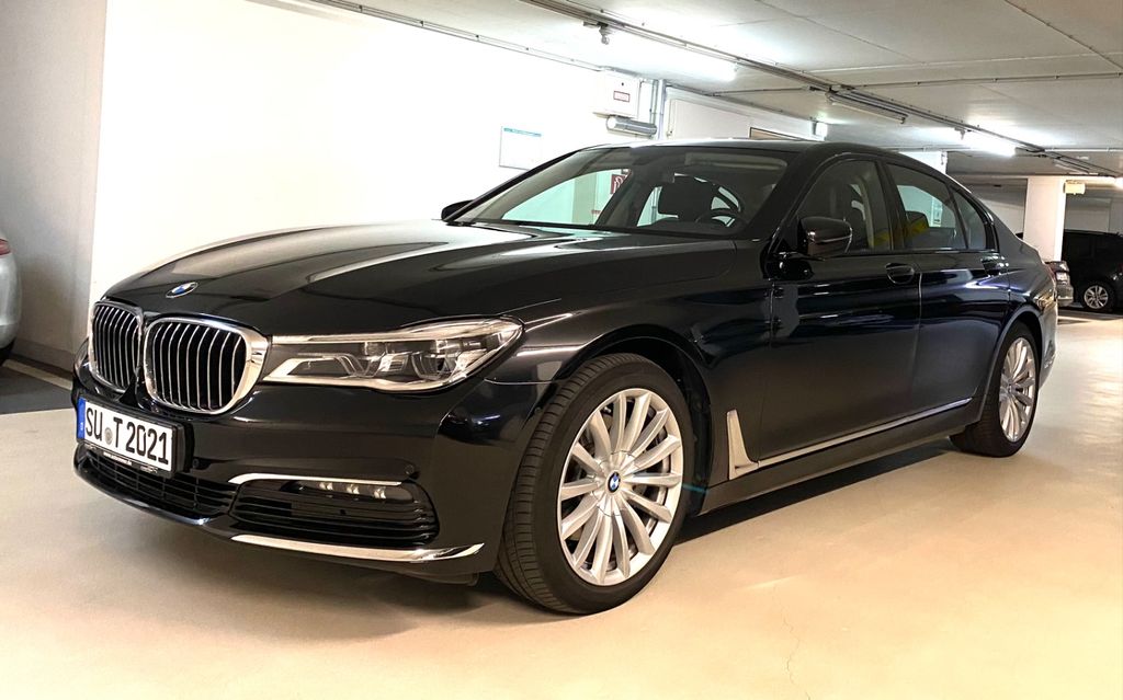 BMW 730 2016