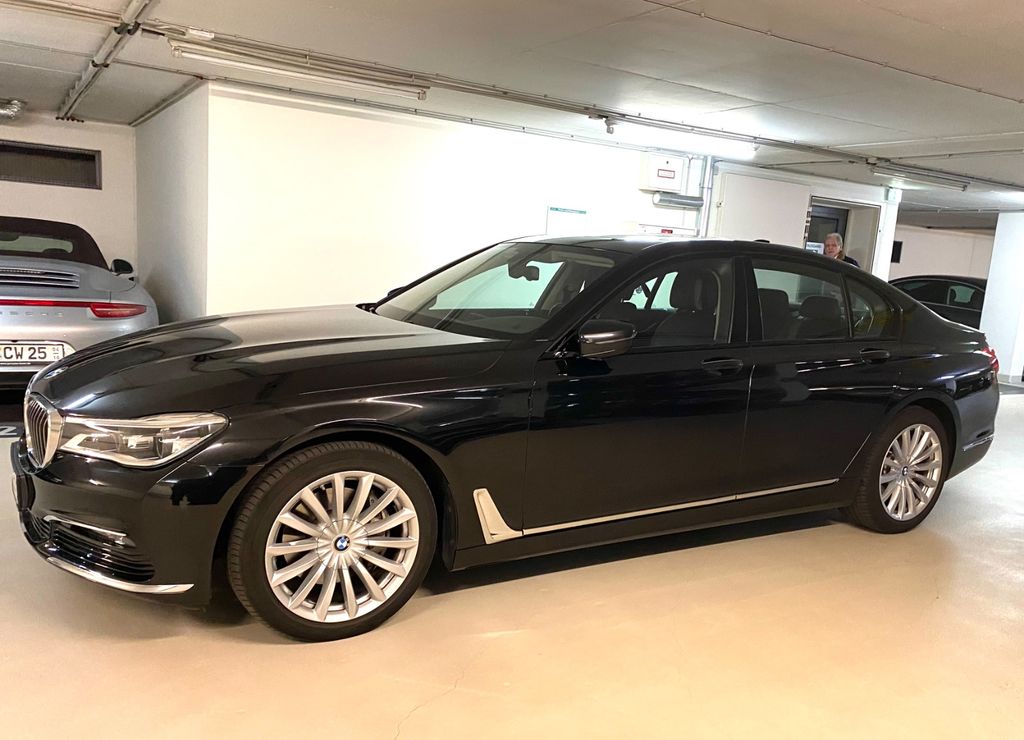BMW 730 2016
