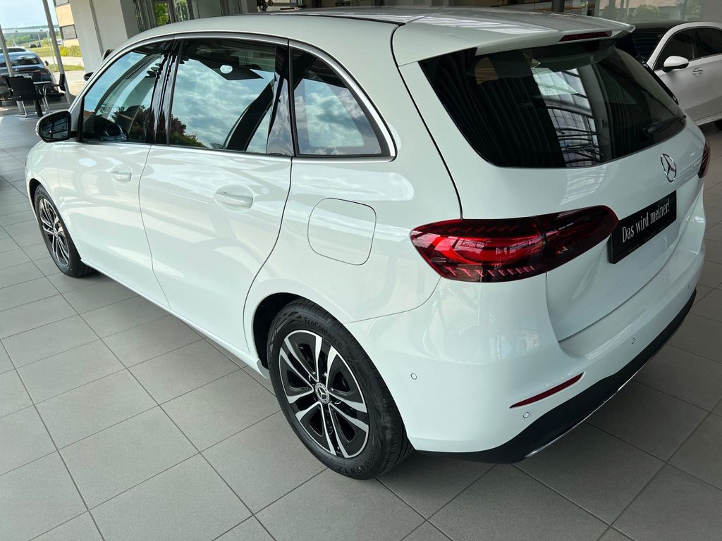 Mercedes-Benz B 200 2024