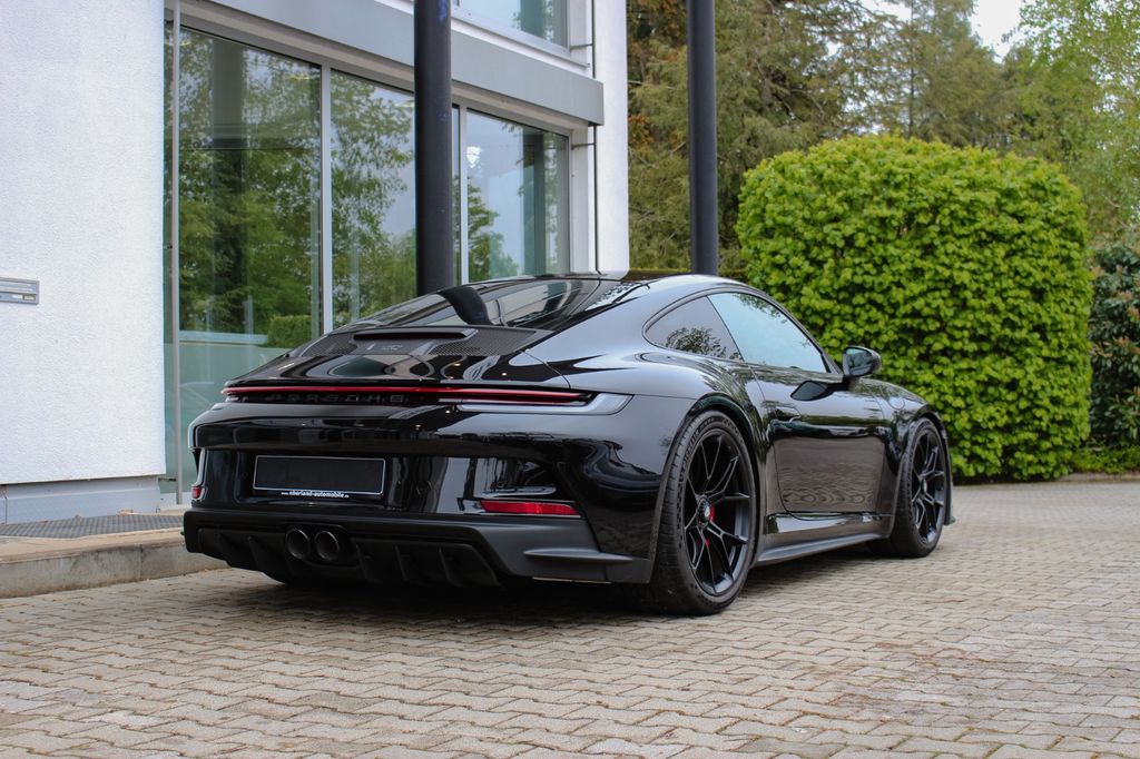 Porsche 992 2023