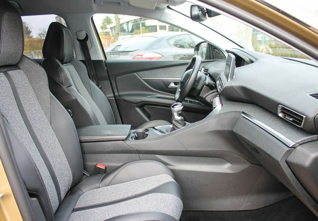 Peugeot 3008 2017