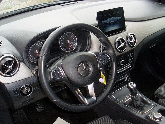 Mercedes-Benz B 180 2017