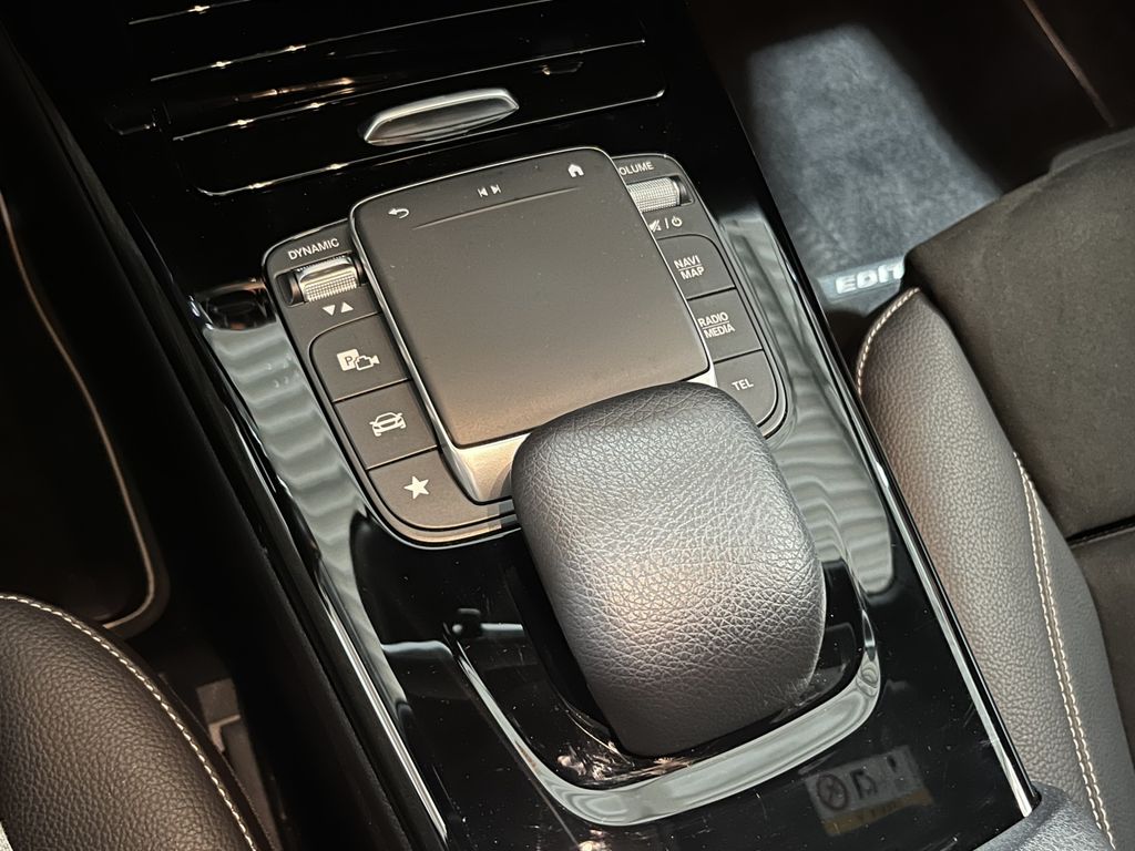 Mercedes-Benz CLA 200 2021