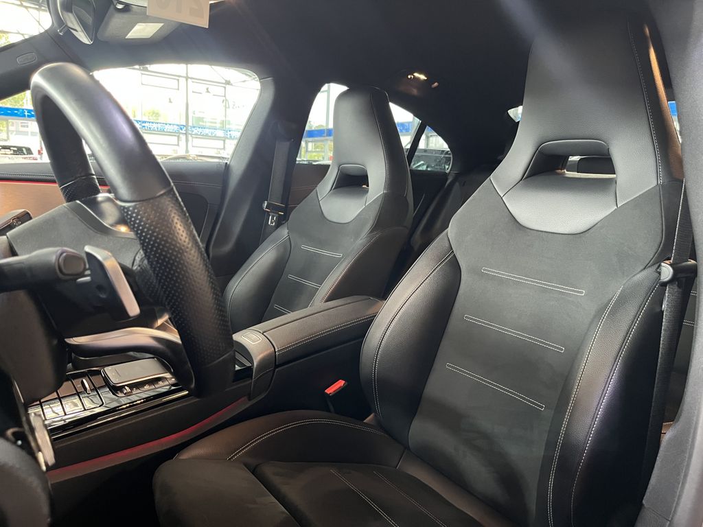 Mercedes-Benz CLA 200 2021