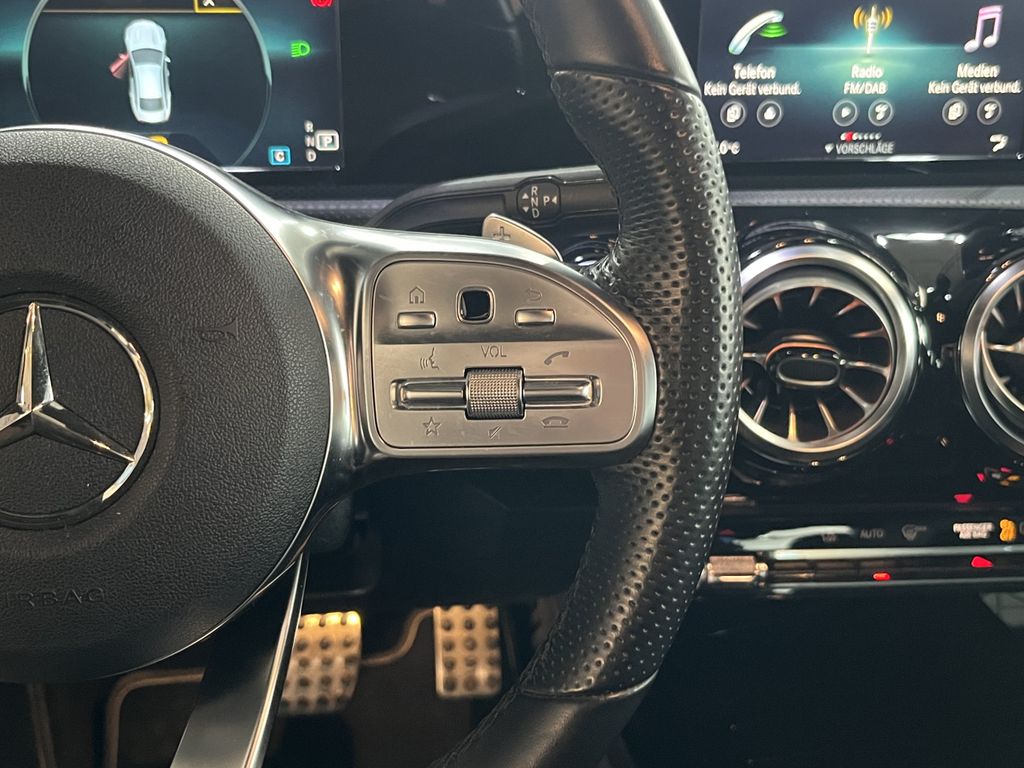 Mercedes-Benz CLA 200 2021