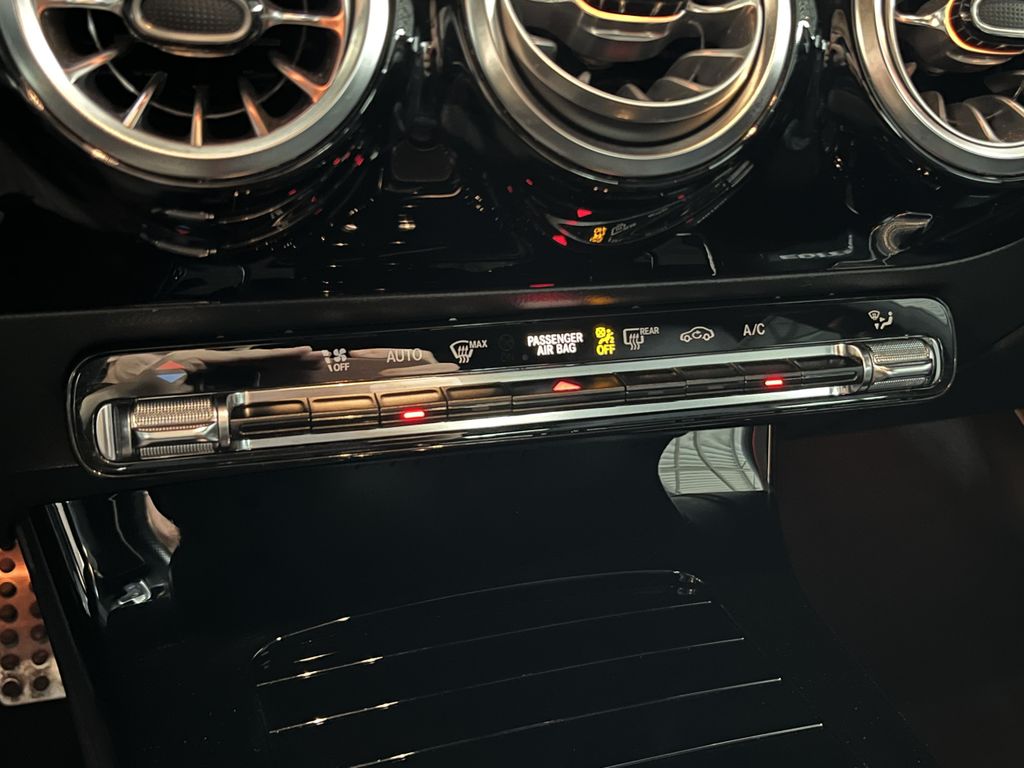 Mercedes-Benz CLA 200 2021