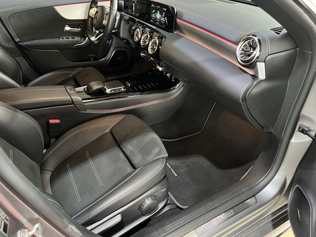 Mercedes-Benz CLA 200 2021