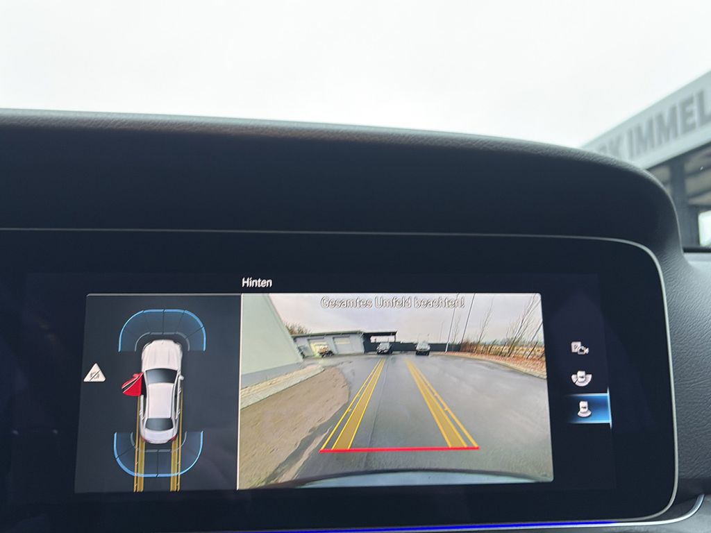 Mercedes-Benz E 300 2022