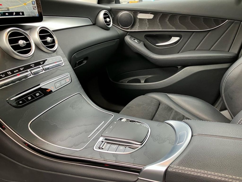Mercedes-Benz GLC 300 2022