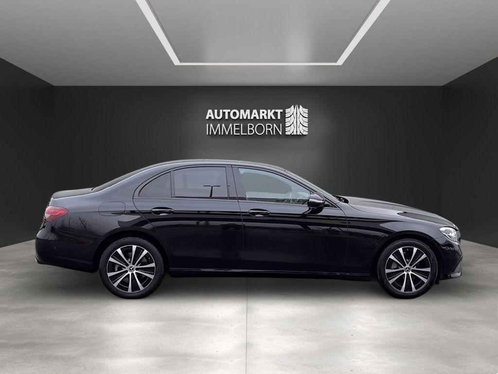 Mercedes-Benz E 300 2022