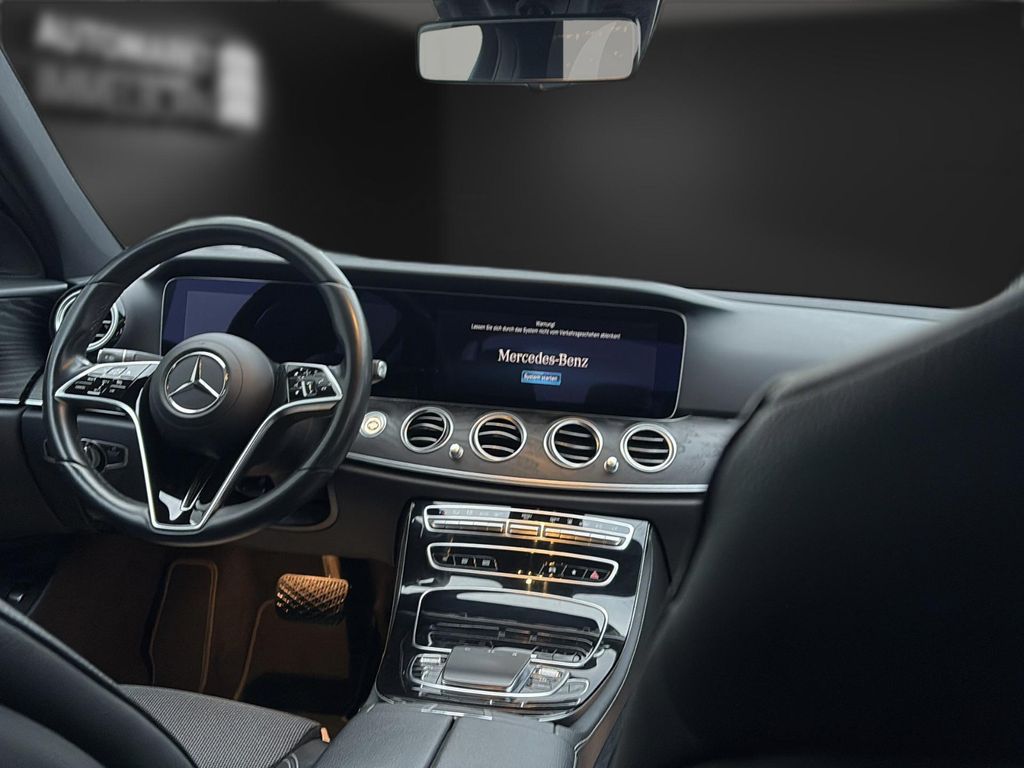 Mercedes-Benz E 300 2022