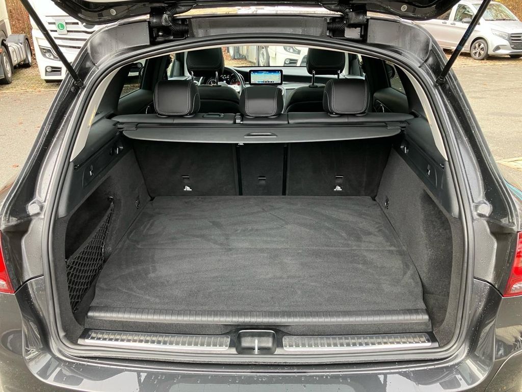 Mercedes-Benz GLC 300 2022