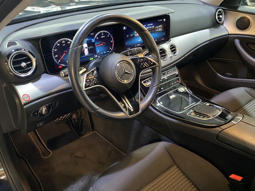 Mercedes-Benz E 220 2022