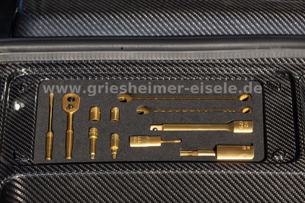 McLaren Speedtail 2021