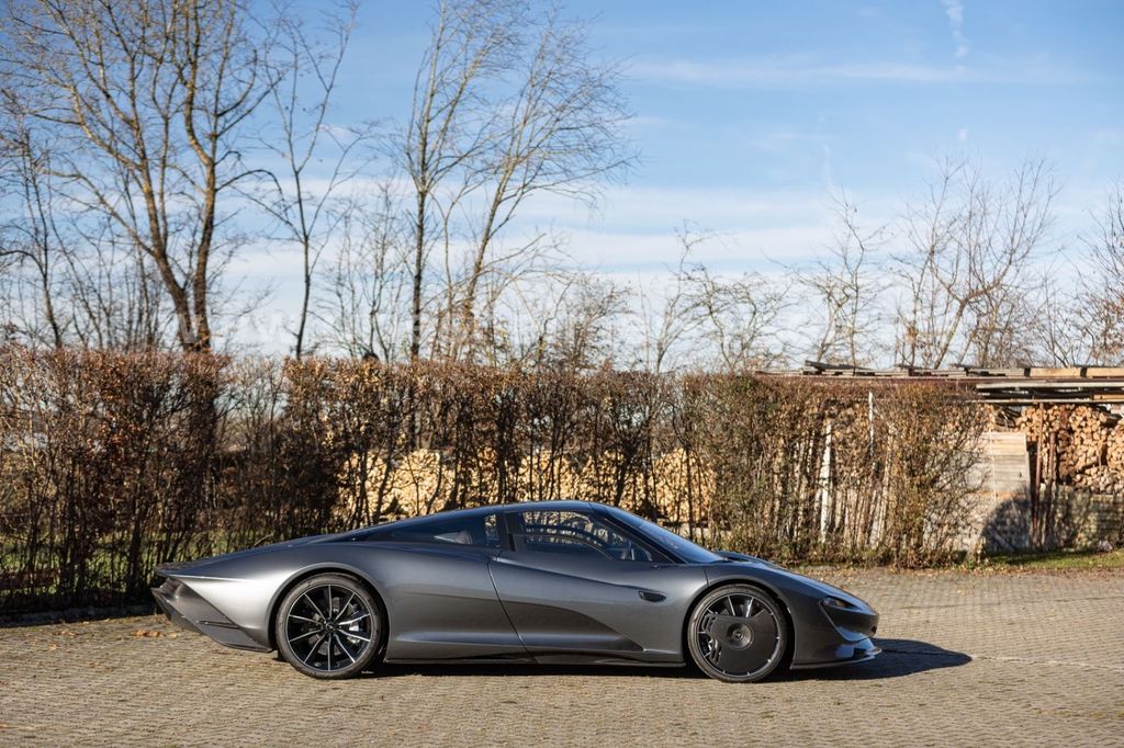 McLaren Speedtail 2021