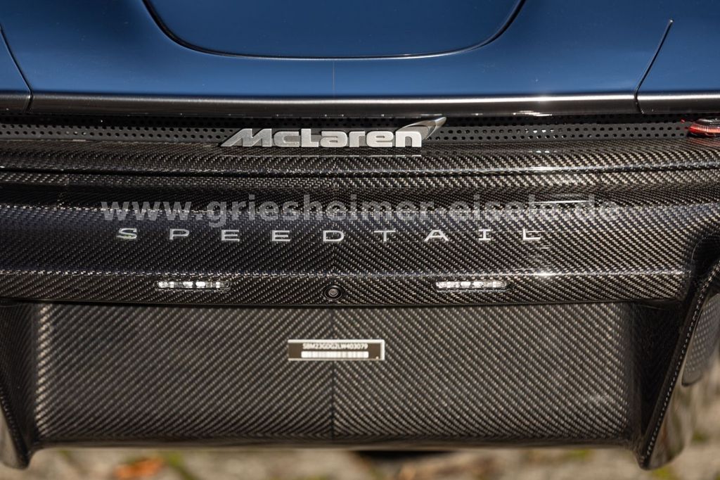 McLaren Speedtail 2021