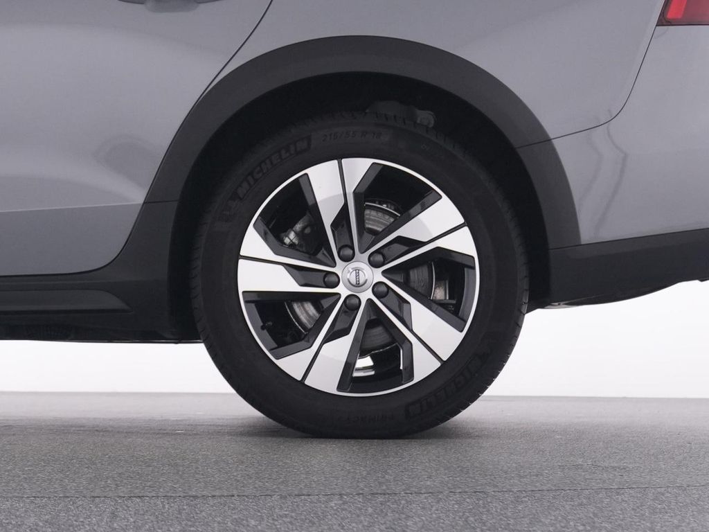 Volvo V60 Cross Country 2023