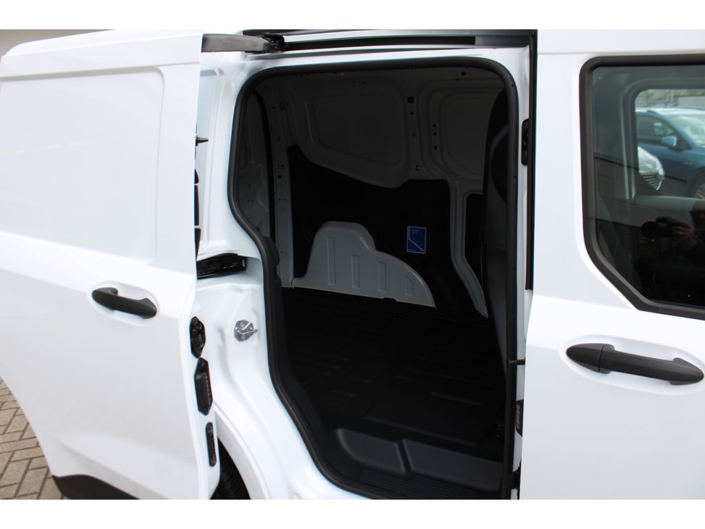 Ford Transit Courier 2025