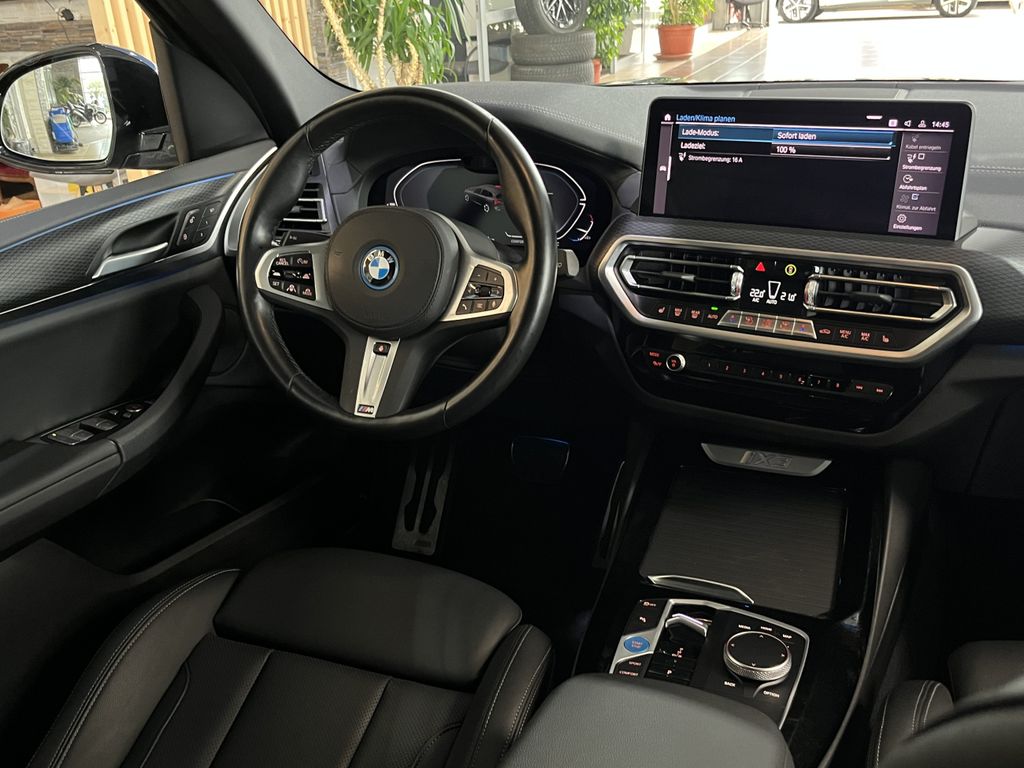 BMW iX3 2023