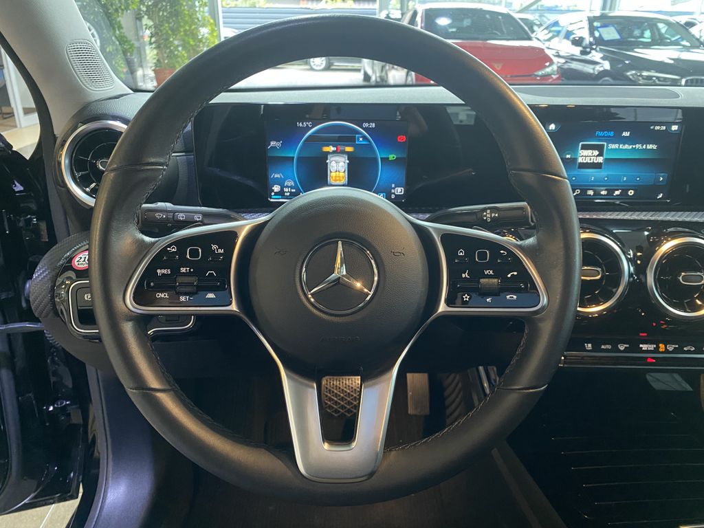 Mercedes-Benz A 200 2021