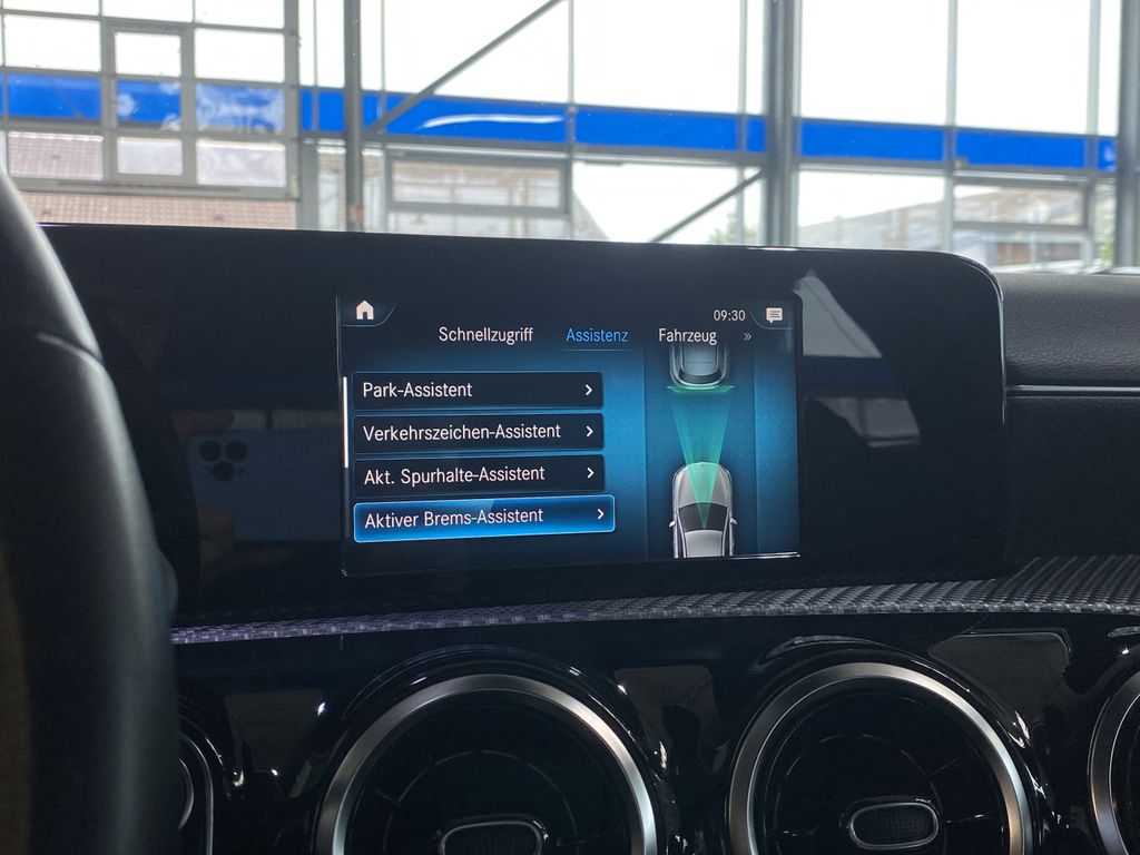 Mercedes-Benz A 200 2021