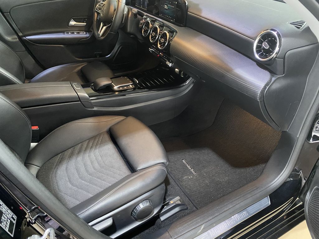Mercedes-Benz A 200 2021