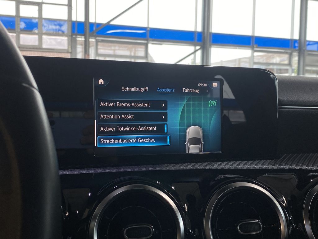 Mercedes-Benz A 200 2021