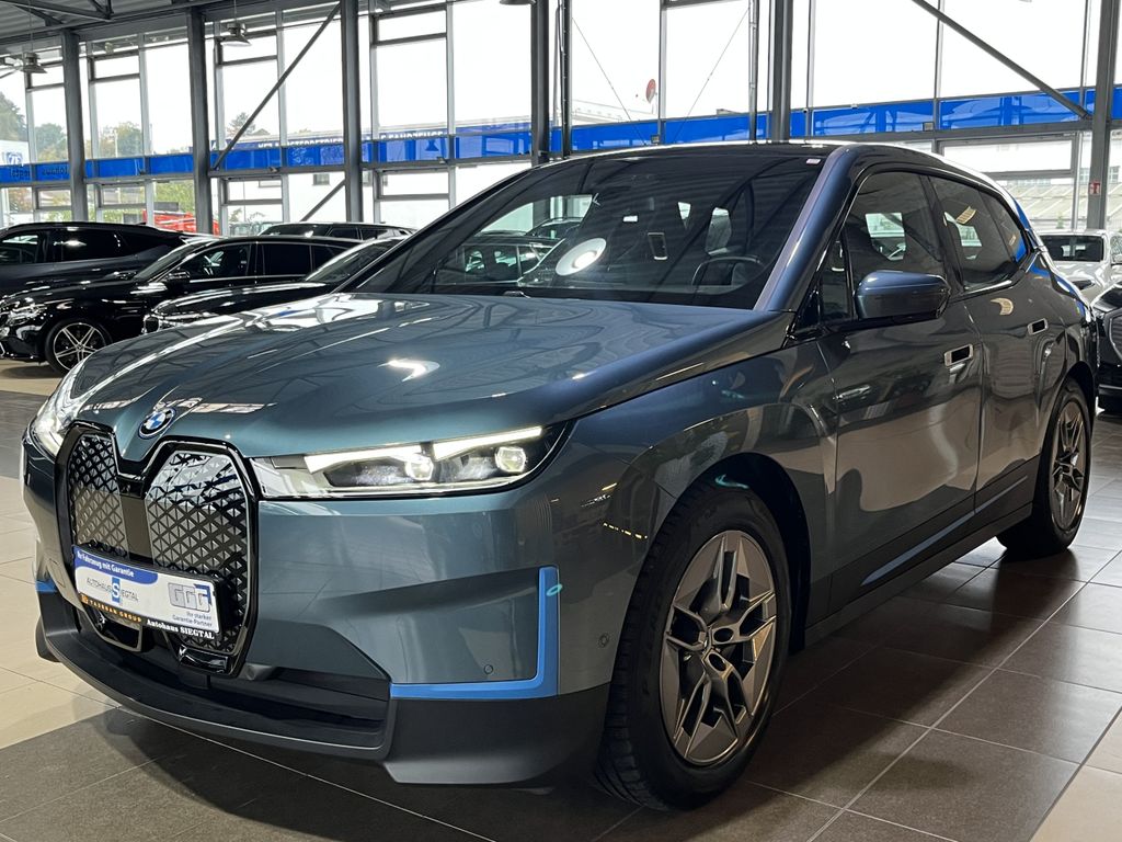 BMW iX 2023