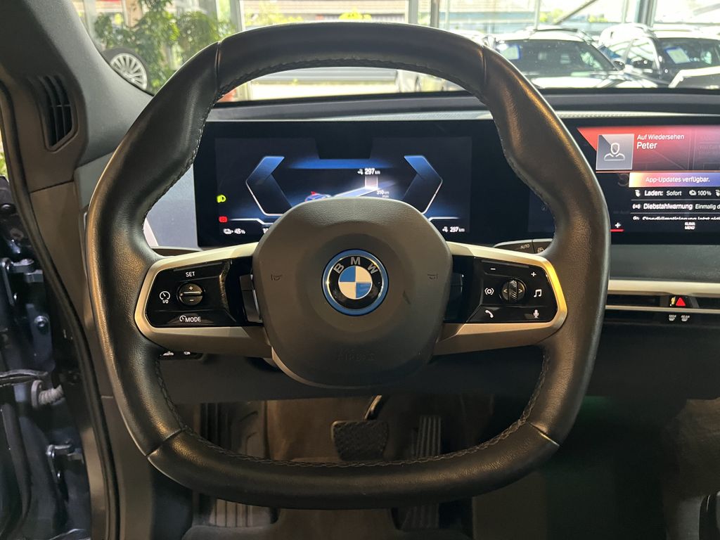 BMW iX 2023