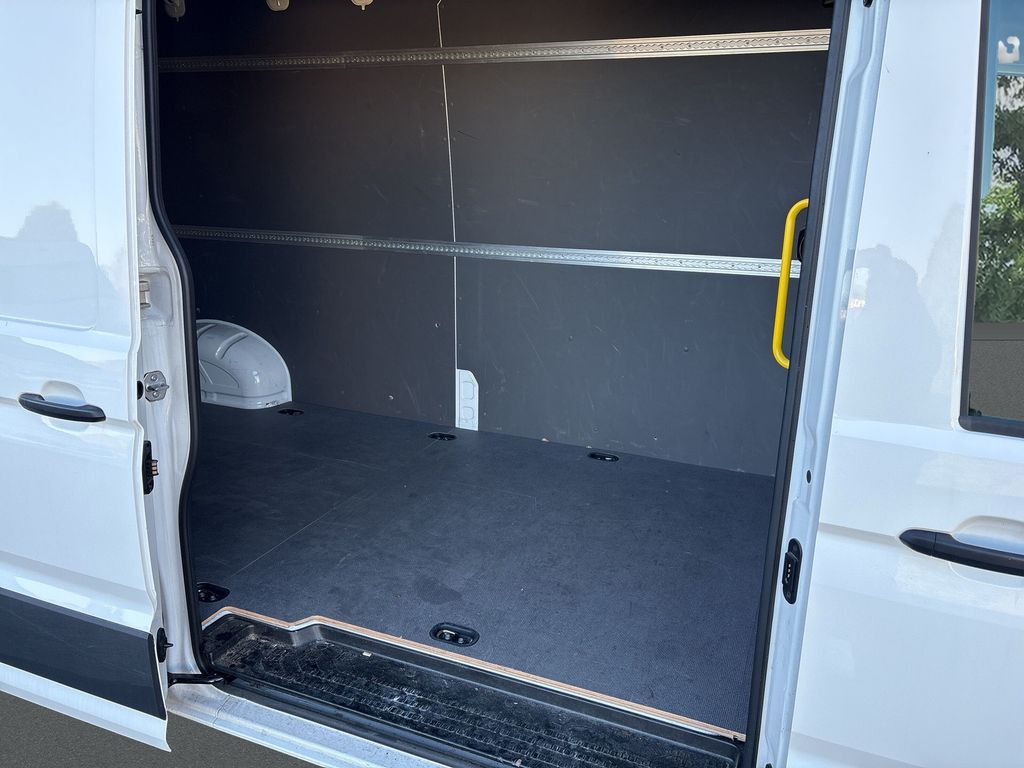 Volkswagen Crafter 2024