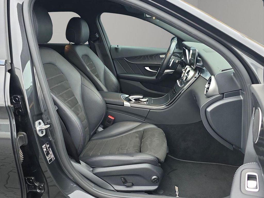 Mercedes-Benz C 300 2021