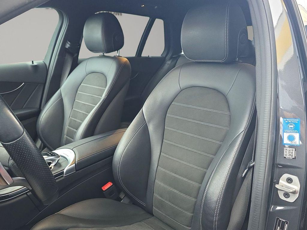 Mercedes-Benz C 300 2021